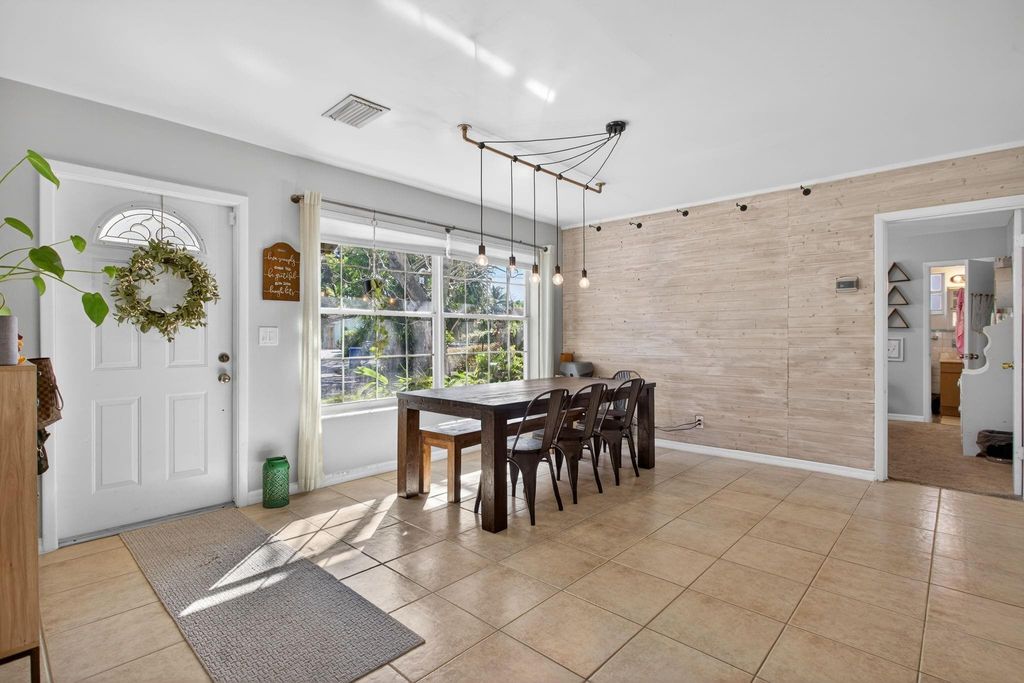 Photo of 3261 NW 6th Avenue, Fort Lauderdale, FL 33309 (MLS # F10551506)