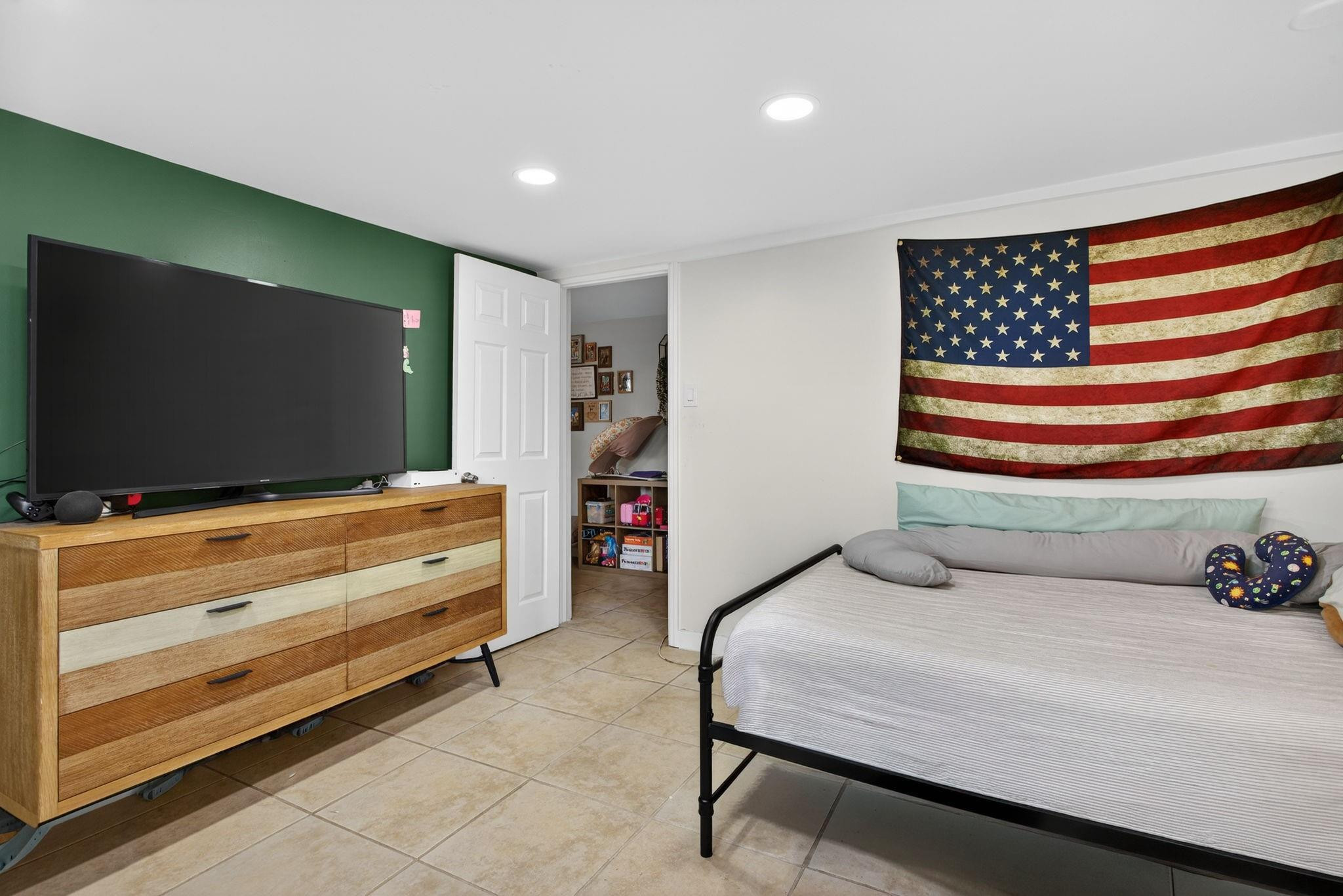 Riverwood Cove 52-28 B - Residential