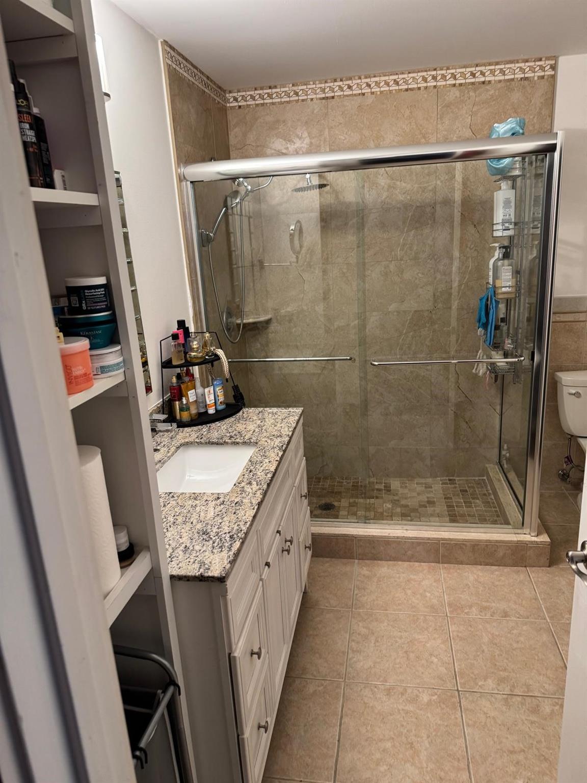 Lakes Tara Unit 02 - Residential Lease