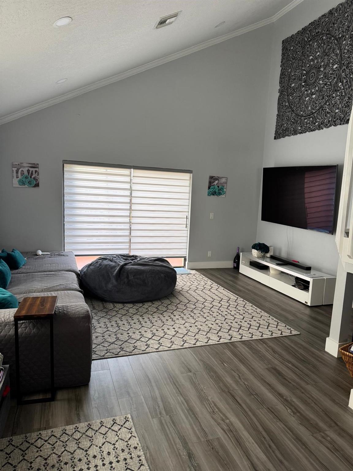 Lakes Tara Unit 02 - Residential Lease