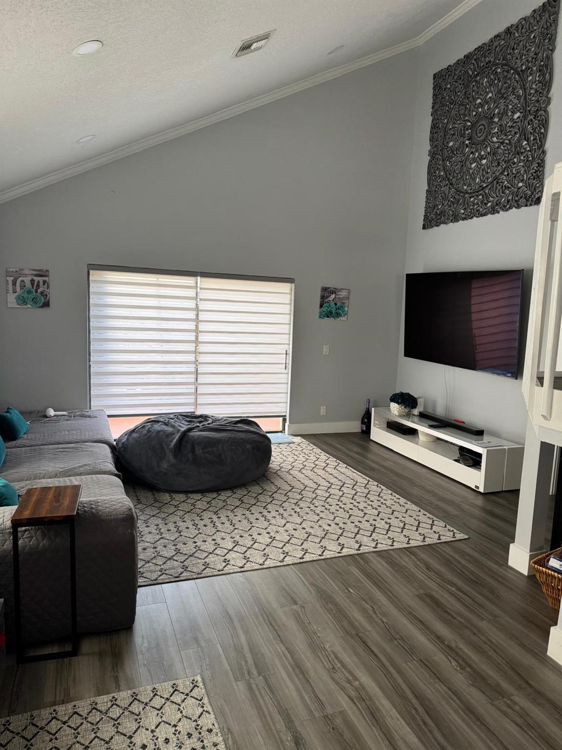 Lakes Tara Unit 02 - Residential Lease