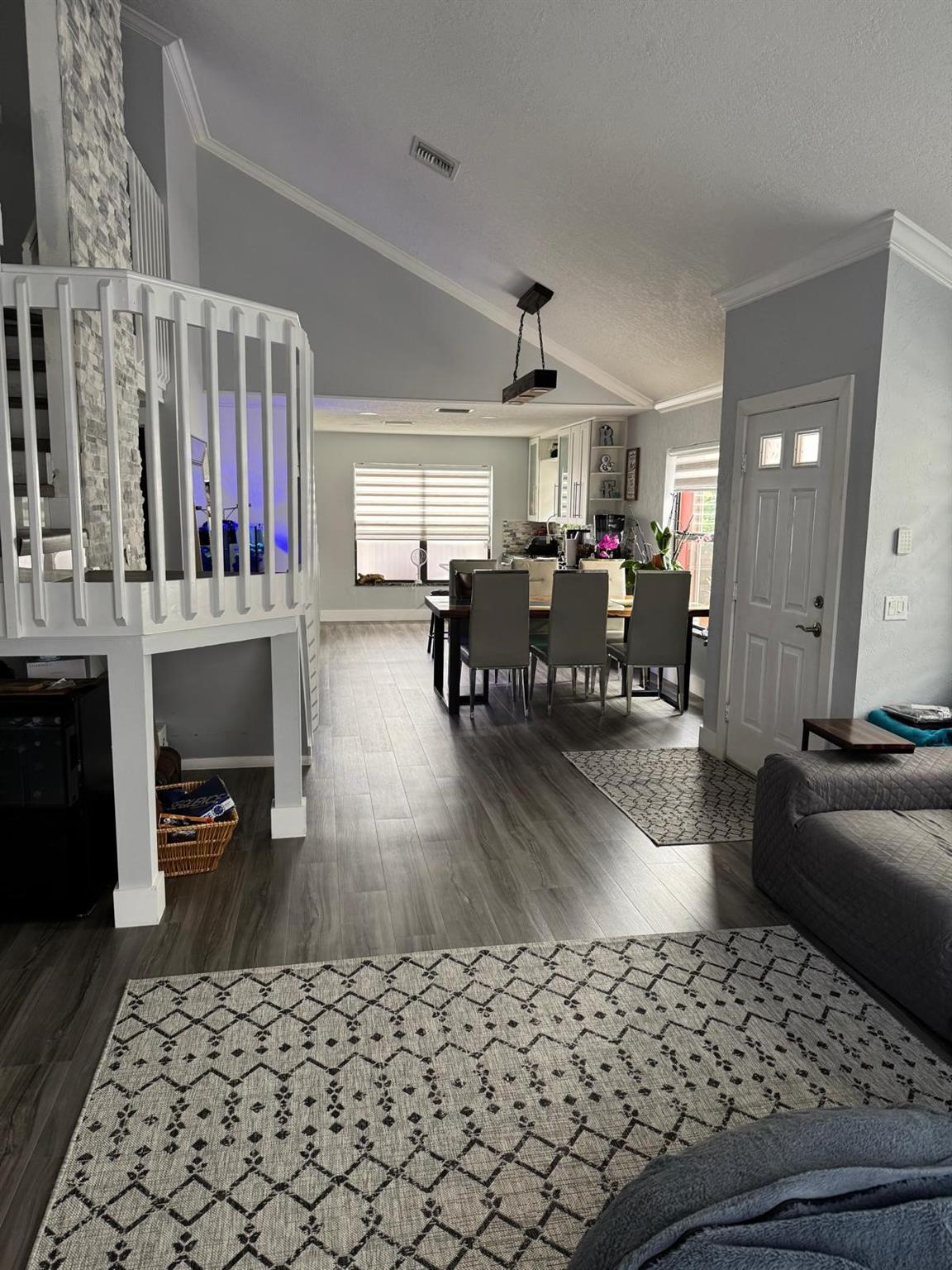 Lakes Tara Unit 02 - Residential Lease