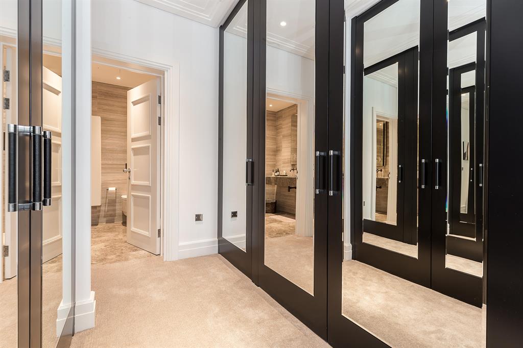 LONDON Borough of Merton - Residential