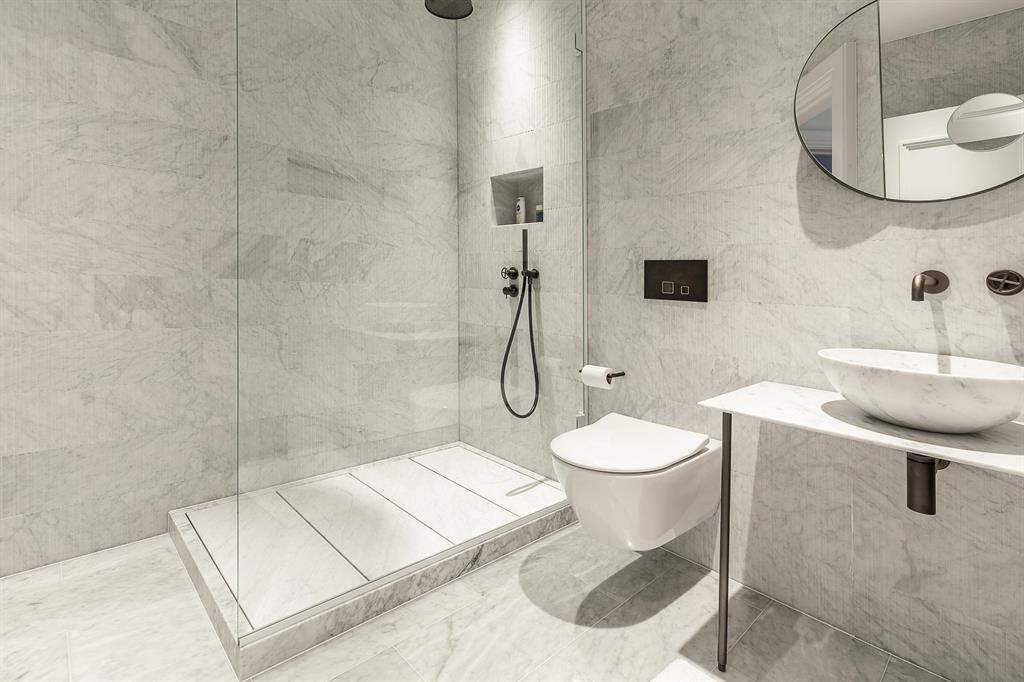 LONDON Borough of Merton - Residential