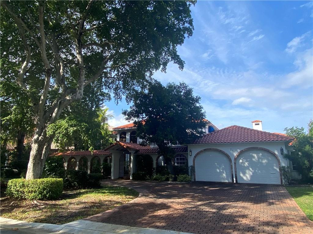 71 Bay Colony Drive