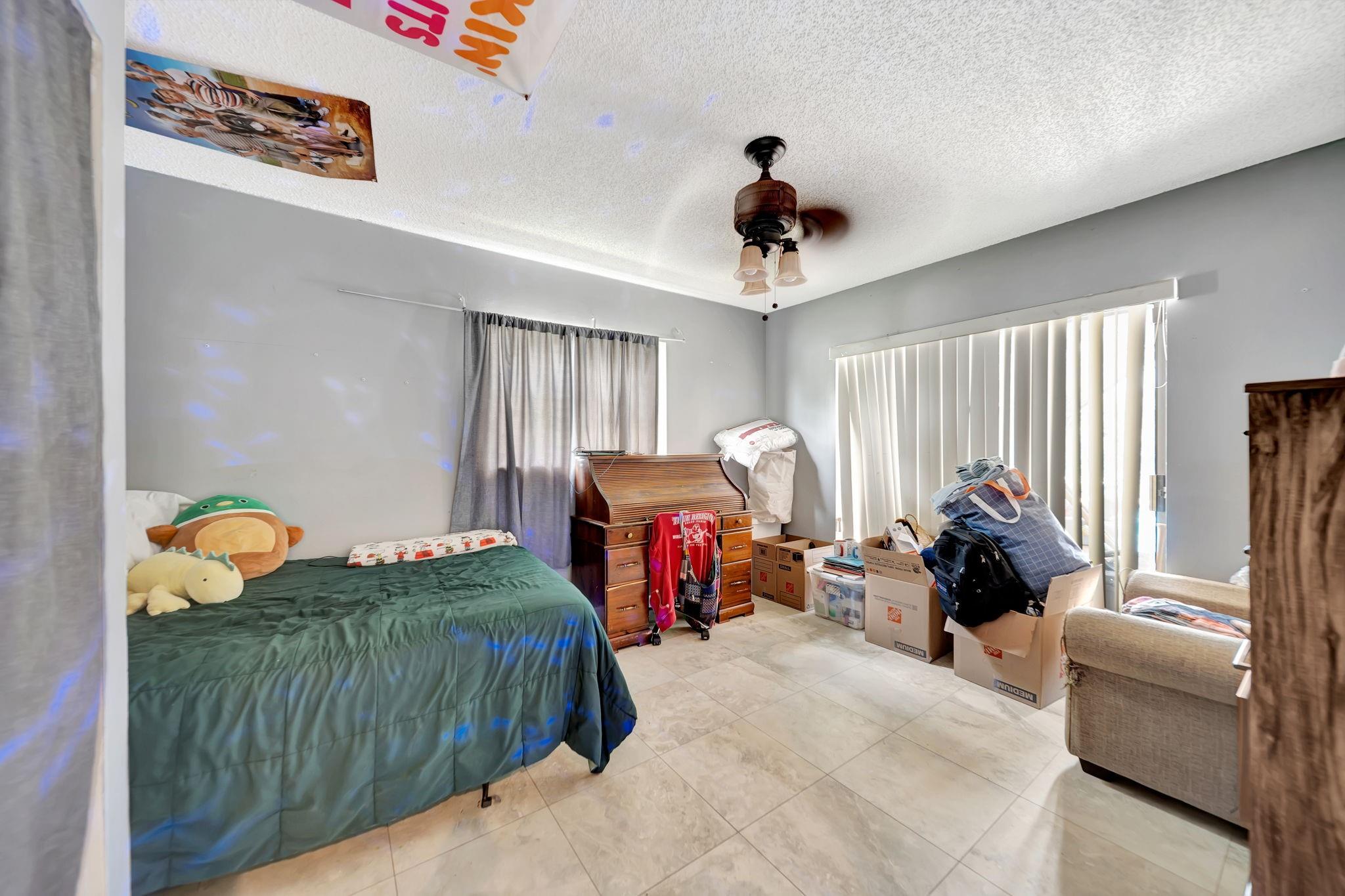 OAKBROOK/HIDDEN HAMMOCKS - Residential