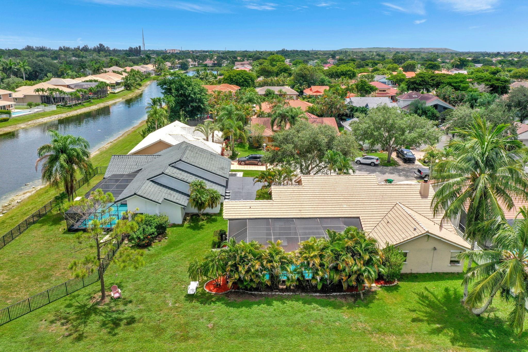 OAKBROOK/HIDDEN HAMMOCKS - Residential