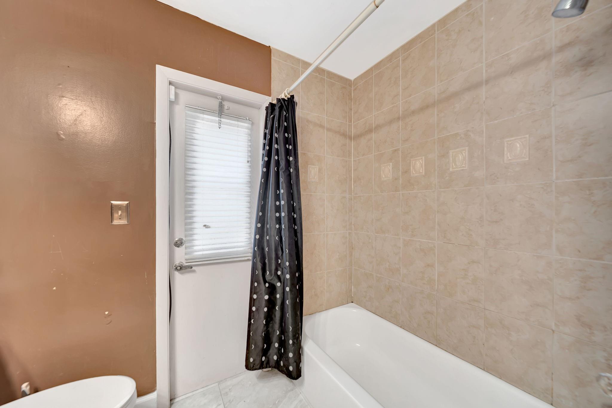 OAKBROOK/HIDDEN HAMMOCKS - Residential