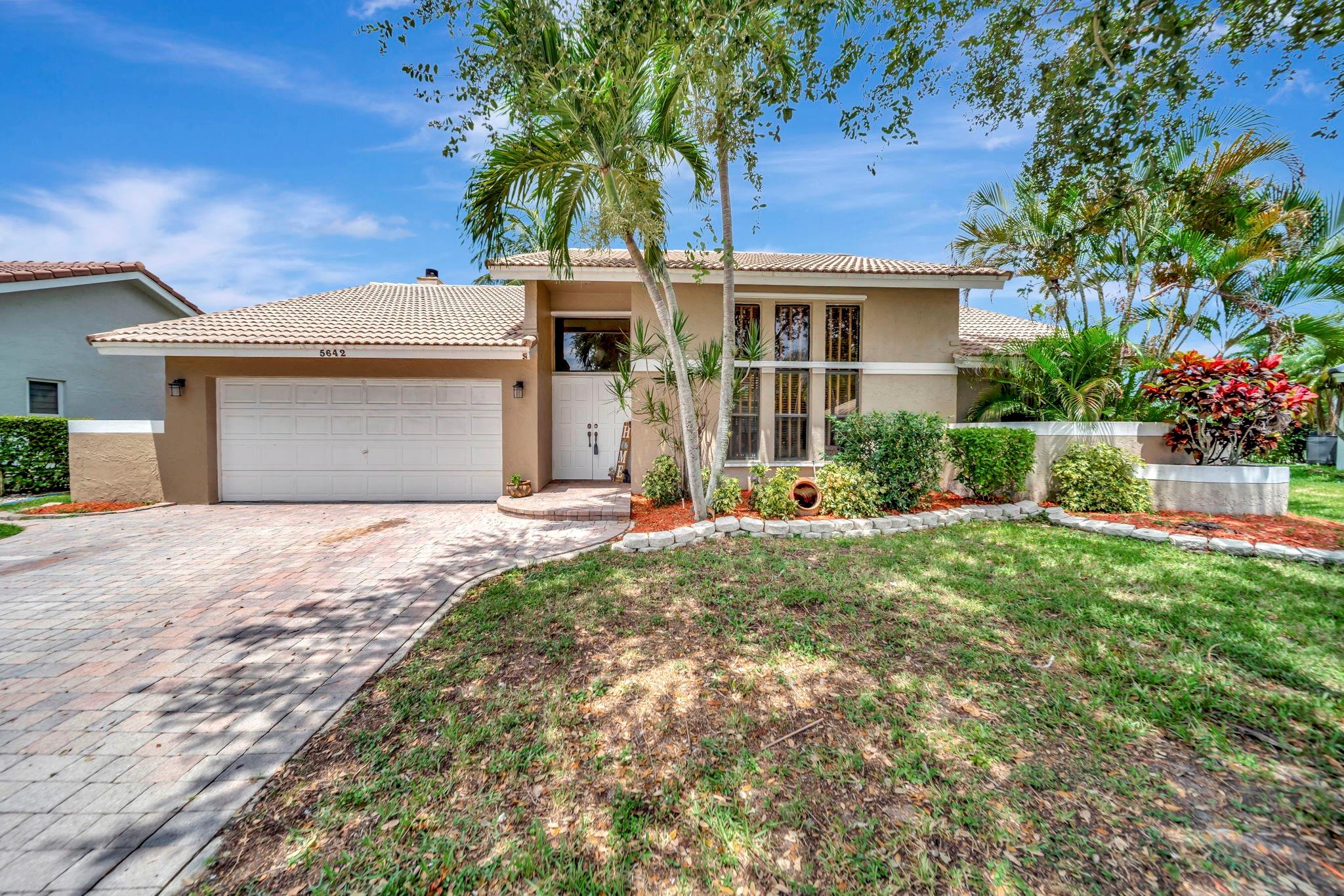 OAKBROOK/HIDDEN HAMMOCKS - Residential