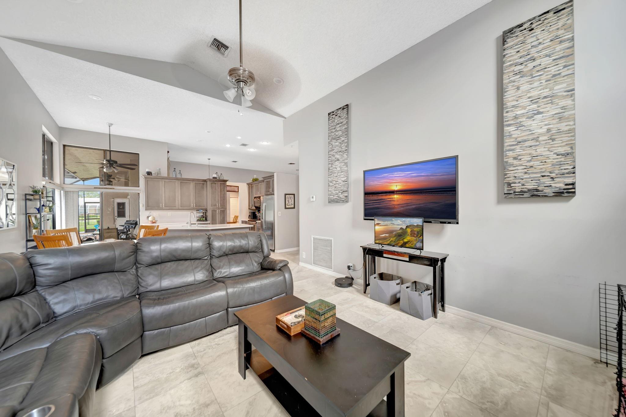 OAKBROOK/HIDDEN HAMMOCKS - Residential