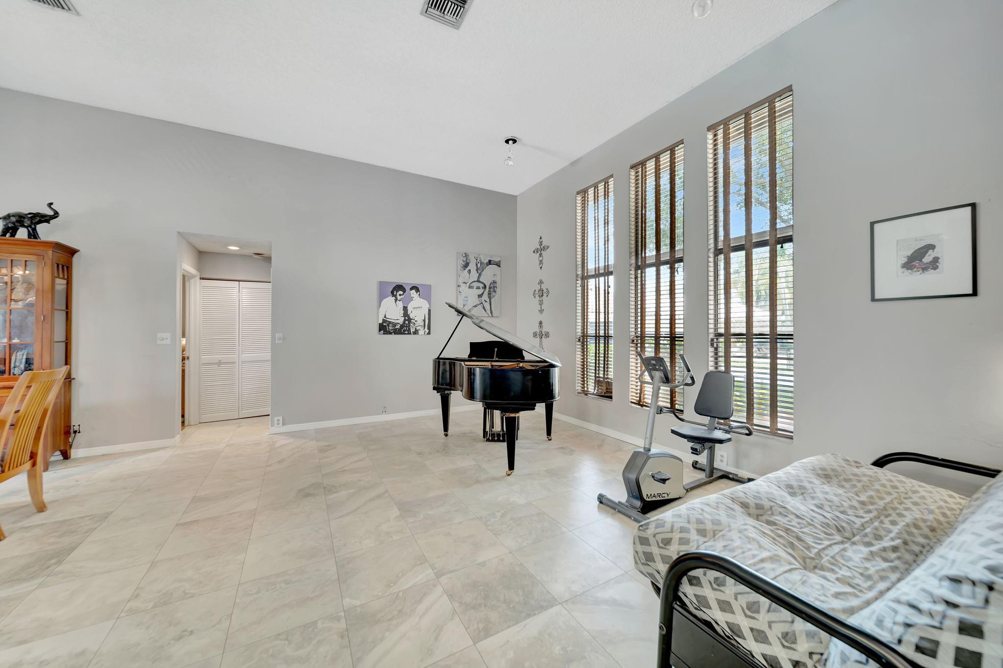 OAKBROOK/HIDDEN HAMMOCKS - Residential