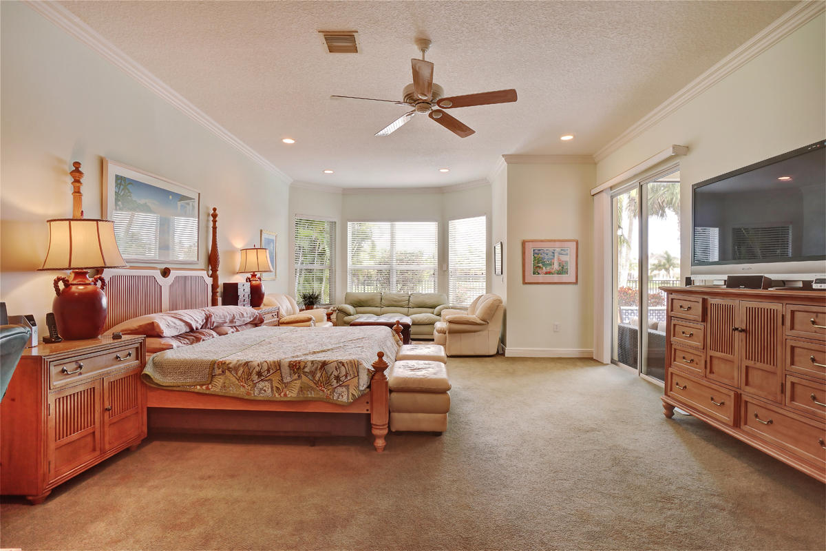 SATURNIA ISLES - Residential