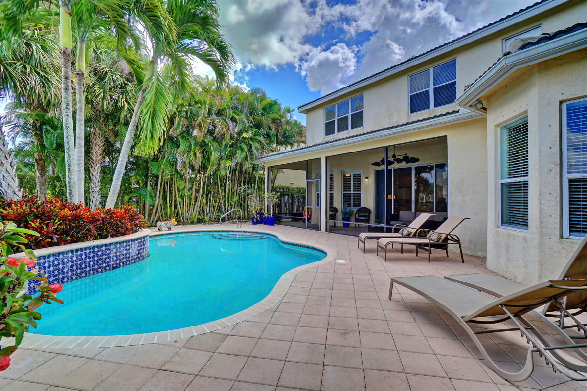 SATURNIA ISLES - Residential