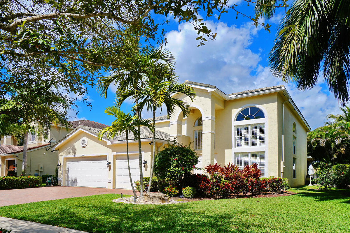 SATURNIA ISLES - Residential