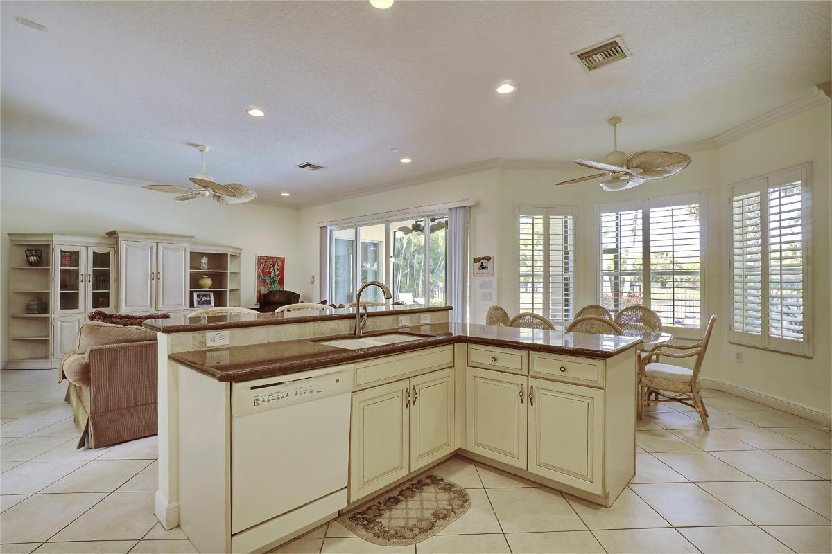 SATURNIA ISLES - Residential