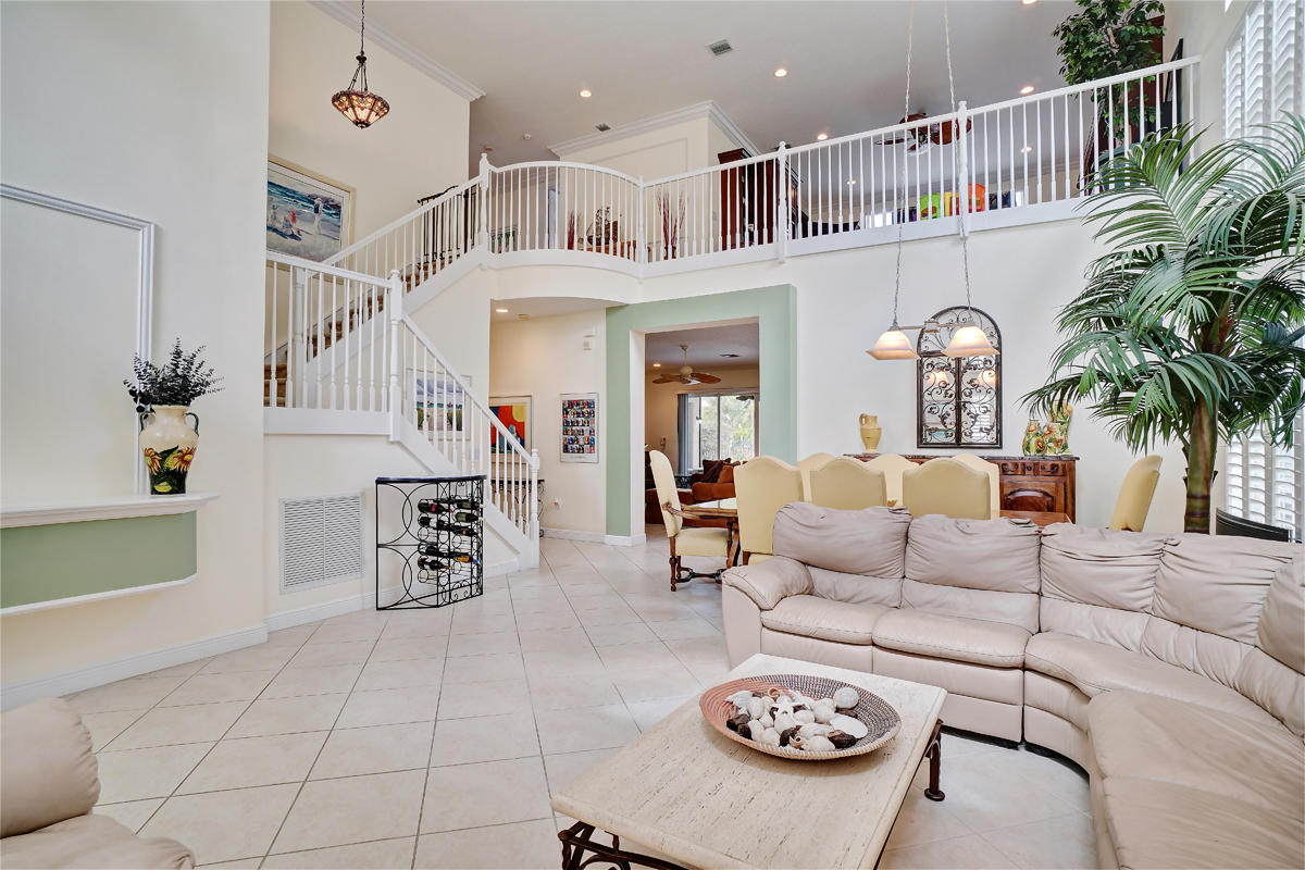 SATURNIA ISLES - Residential