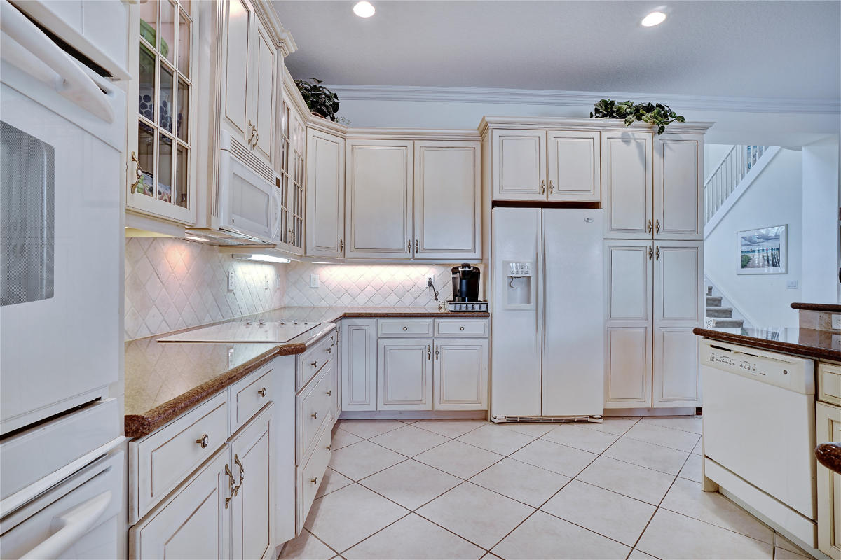 SATURNIA ISLES - Residential