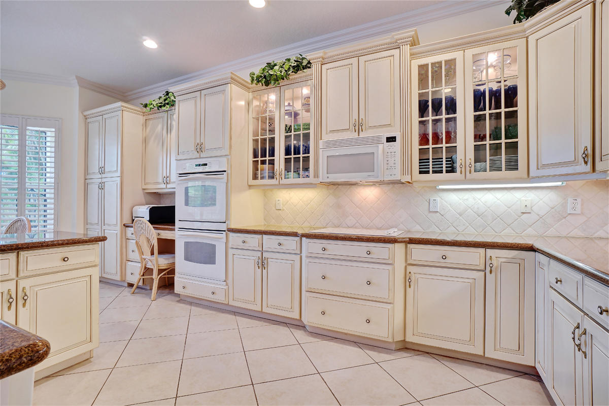 SATURNIA ISLES - Residential