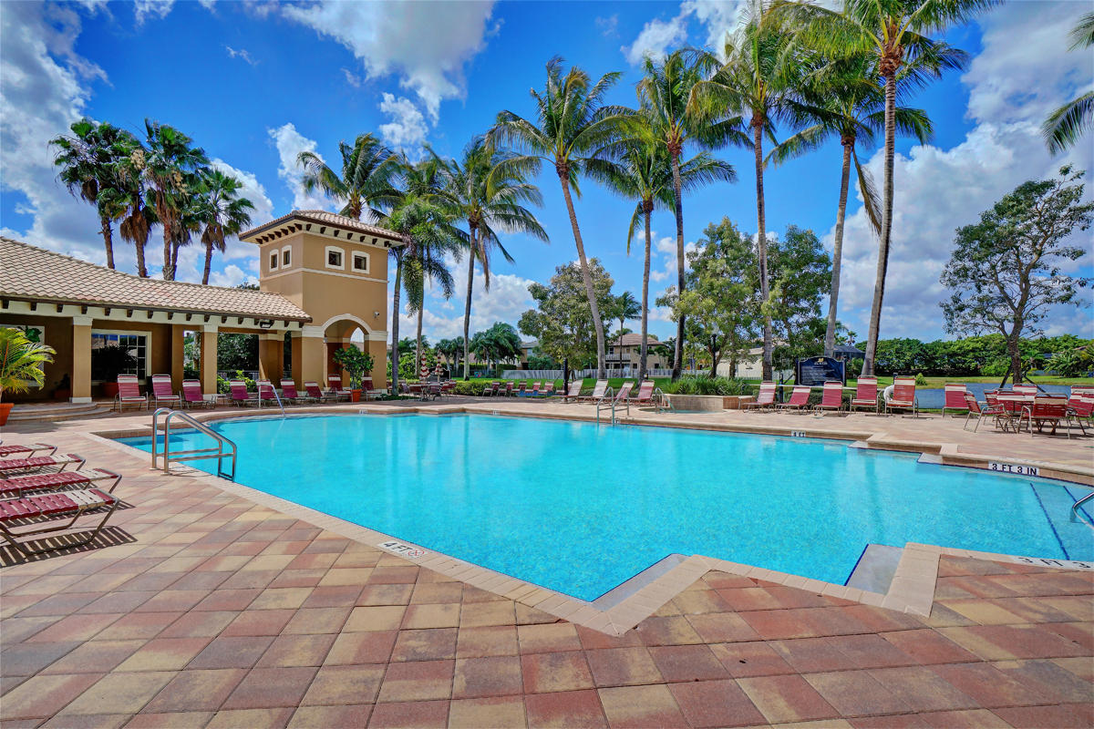 SATURNIA ISLES - Residential