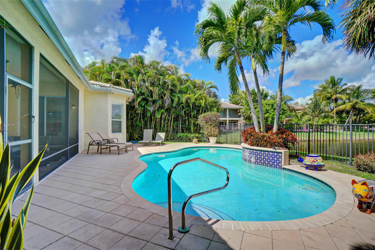 SATURNIA ISLES - Residential