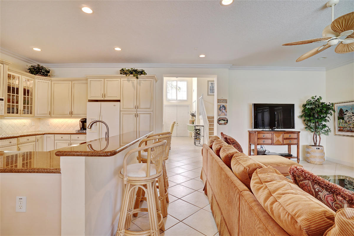 SATURNIA ISLES - Residential