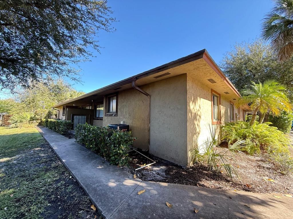 Photo of 3120 Collin Drive #C, West Palm Beach, FL 33406 (MLS # R11152321)