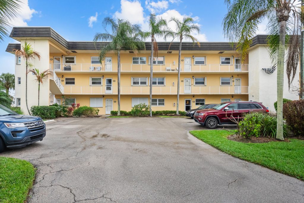 Photo of 1351 Bayshore Drive #304, Fort Pierce, FL 34949 (MLS # B26007675)