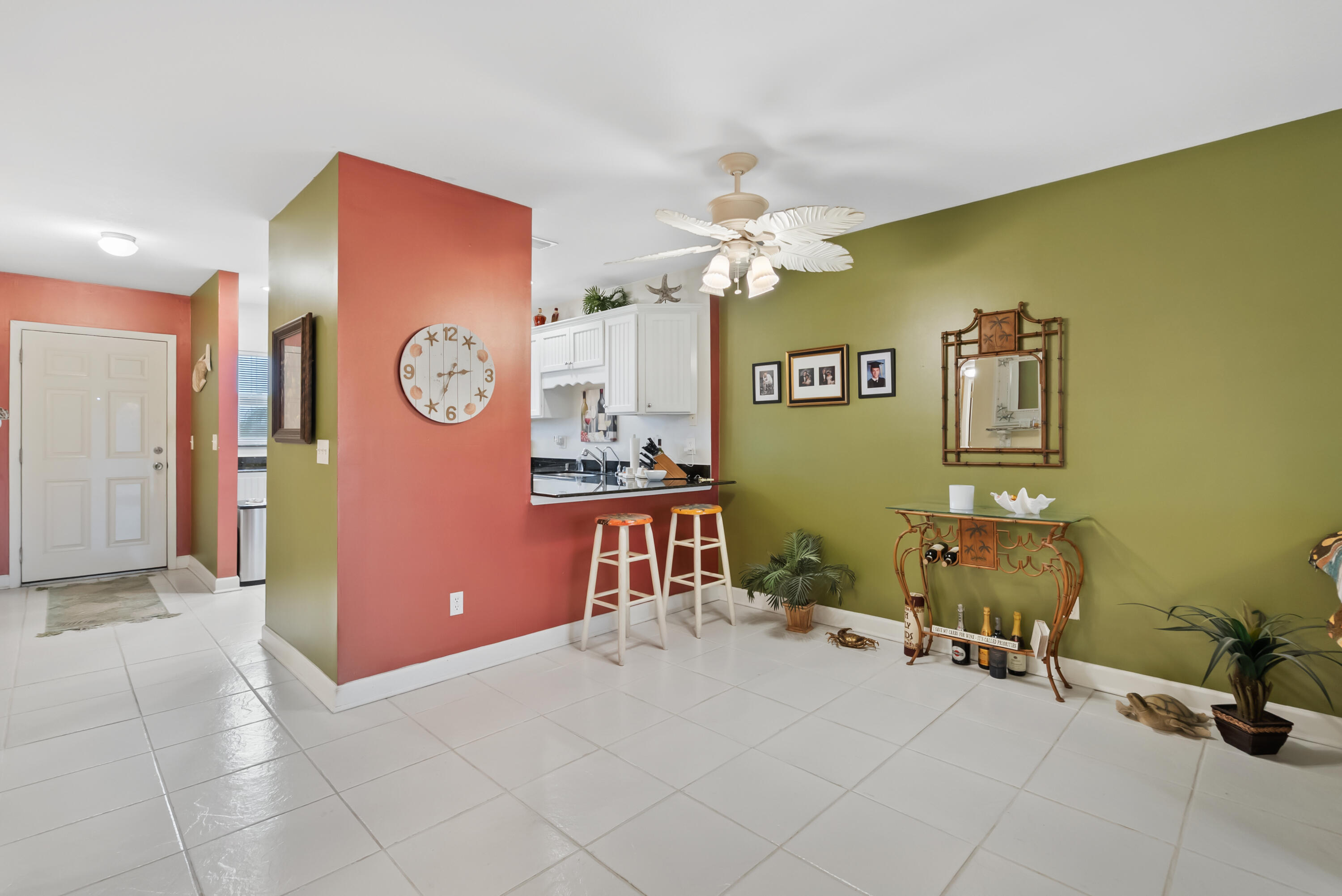 COLONNADES CONDOMINIUM NO 11 - Residential