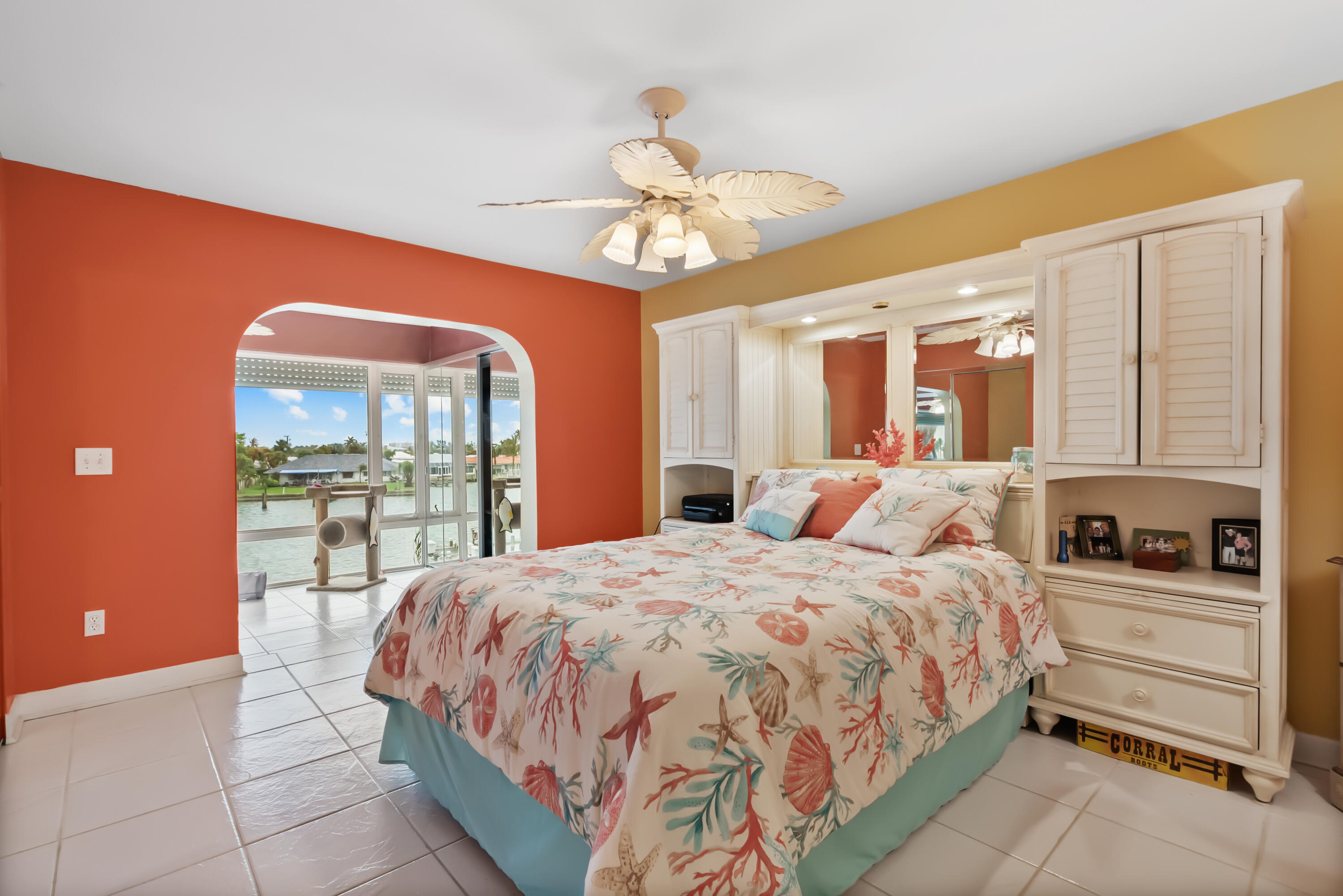 COLONNADES CONDOMINIUM NO 11 - Residential