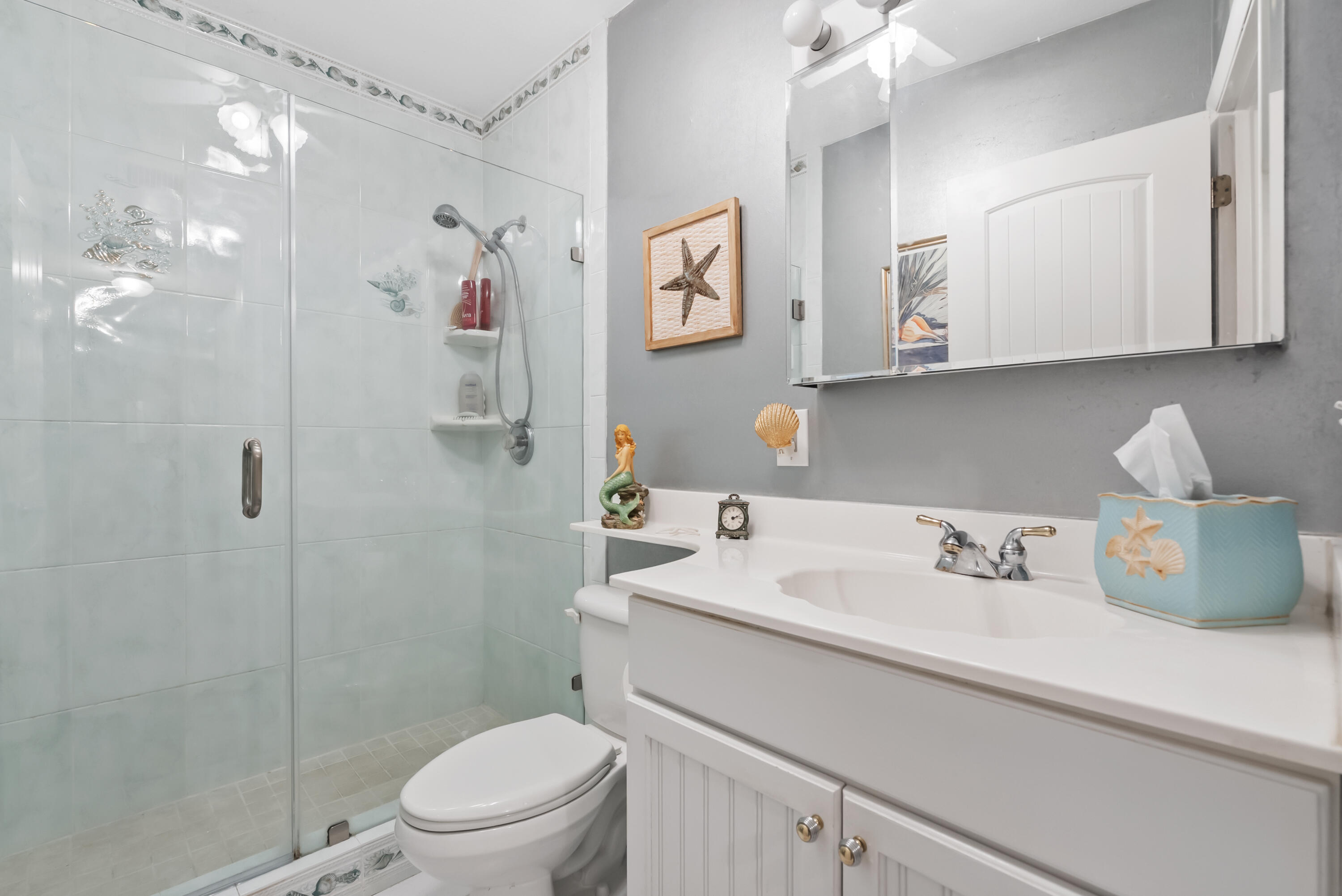 COLONNADES CONDOMINIUM NO 11 - Residential