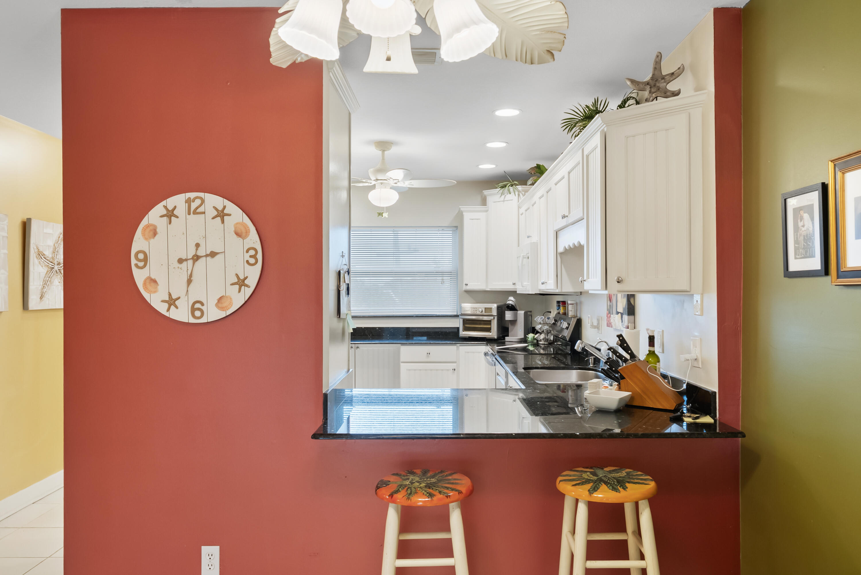 COLONNADES CONDOMINIUM NO 11 - Residential