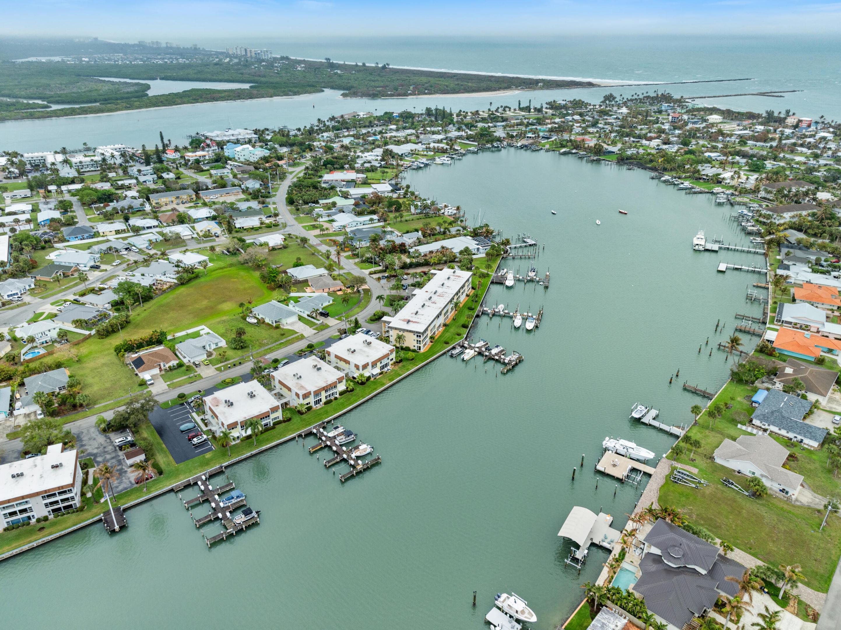 COLONNADES CONDOMINIUM NO 11 - Residential