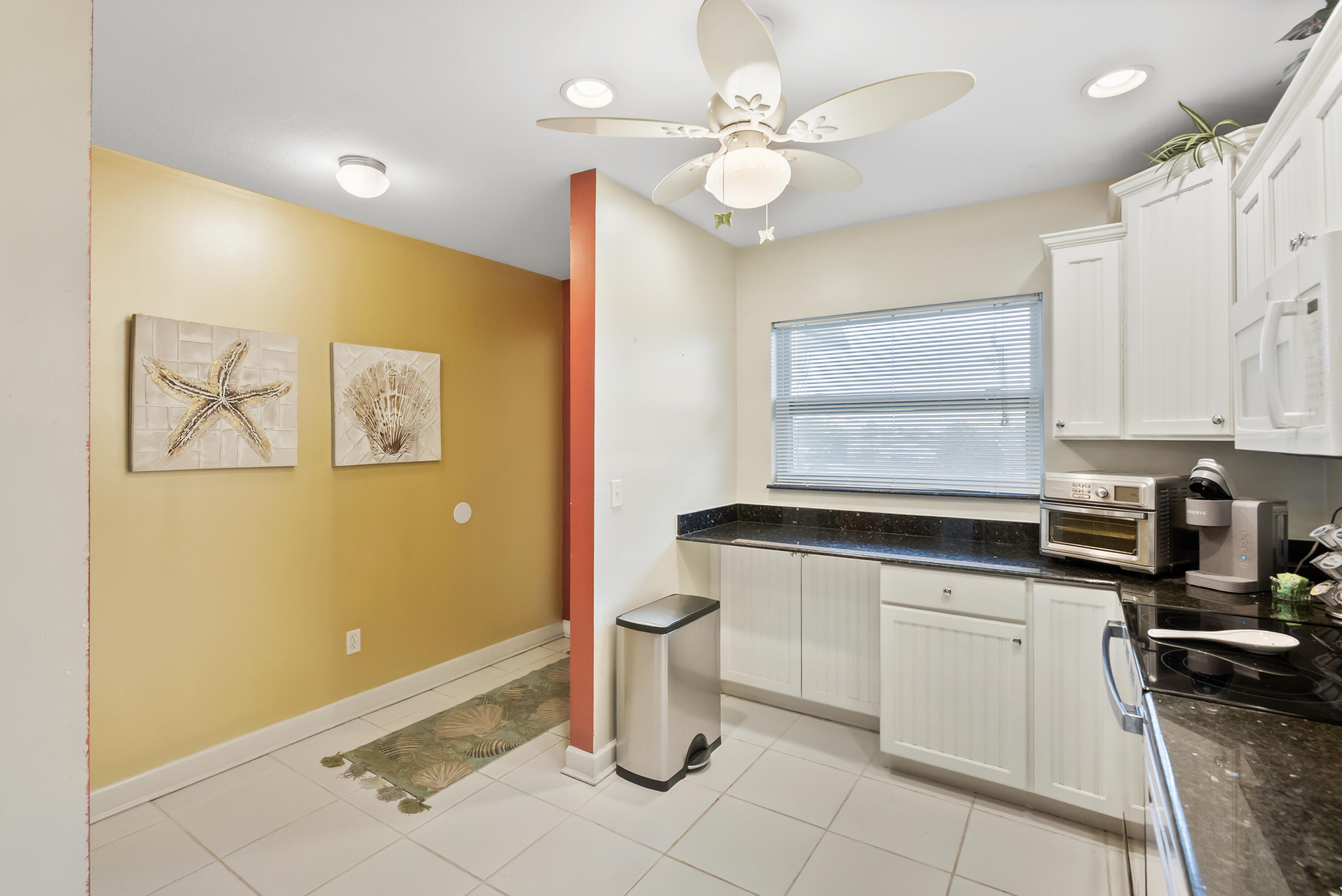 COLONNADES CONDOMINIUM NO 11 - Residential