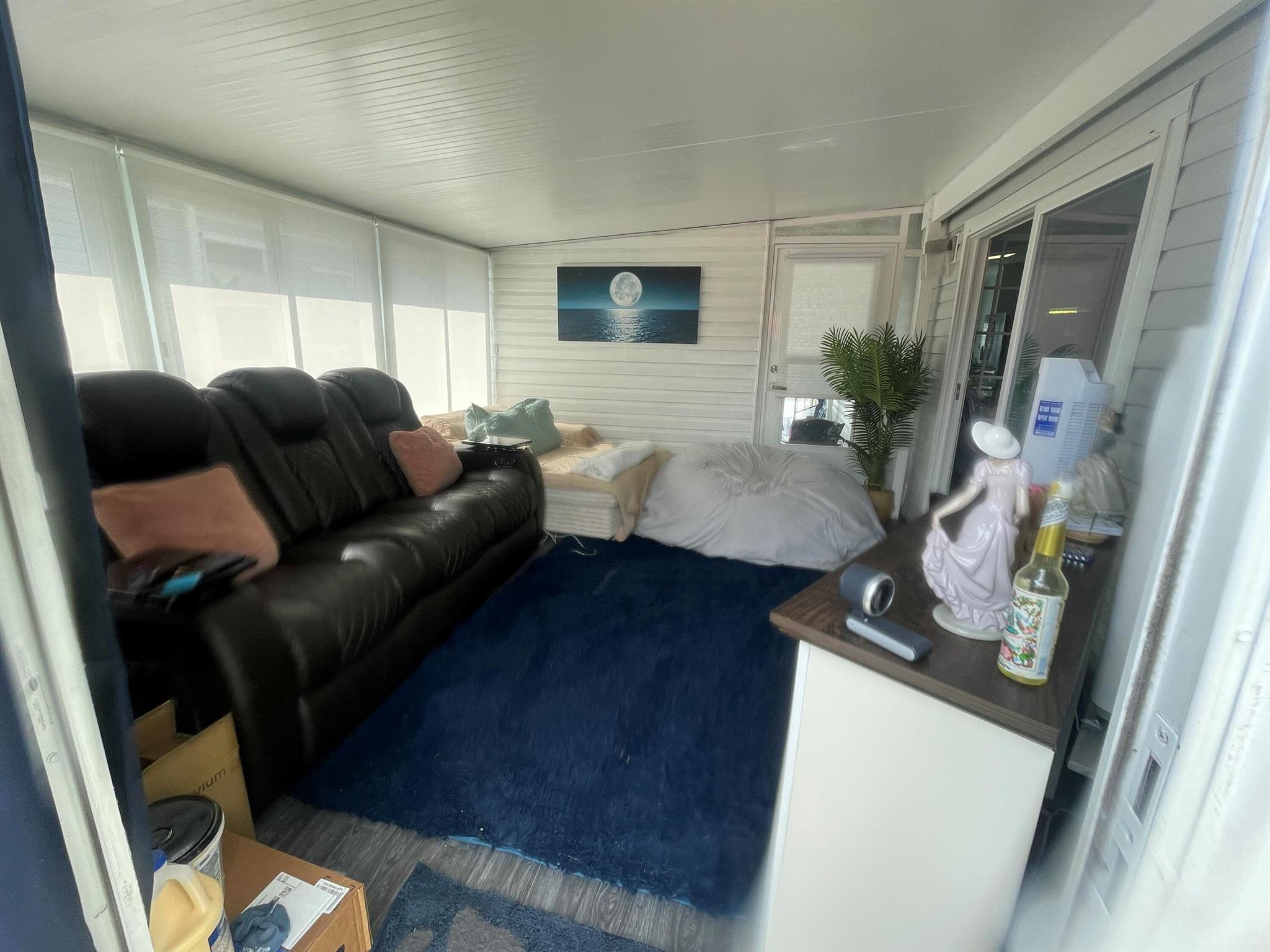 Sunny South Estates - Residential Lease