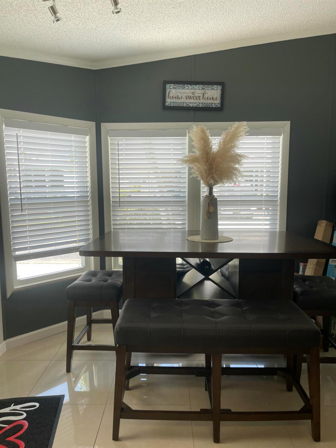 Sunny South Estates - Residential Lease