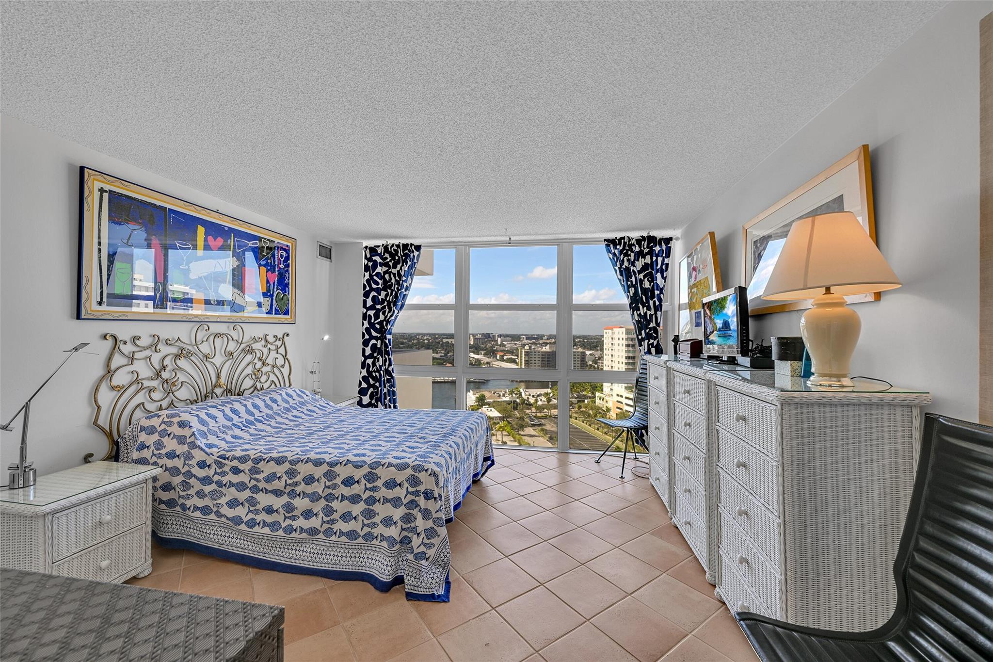 Vantage View - Residential