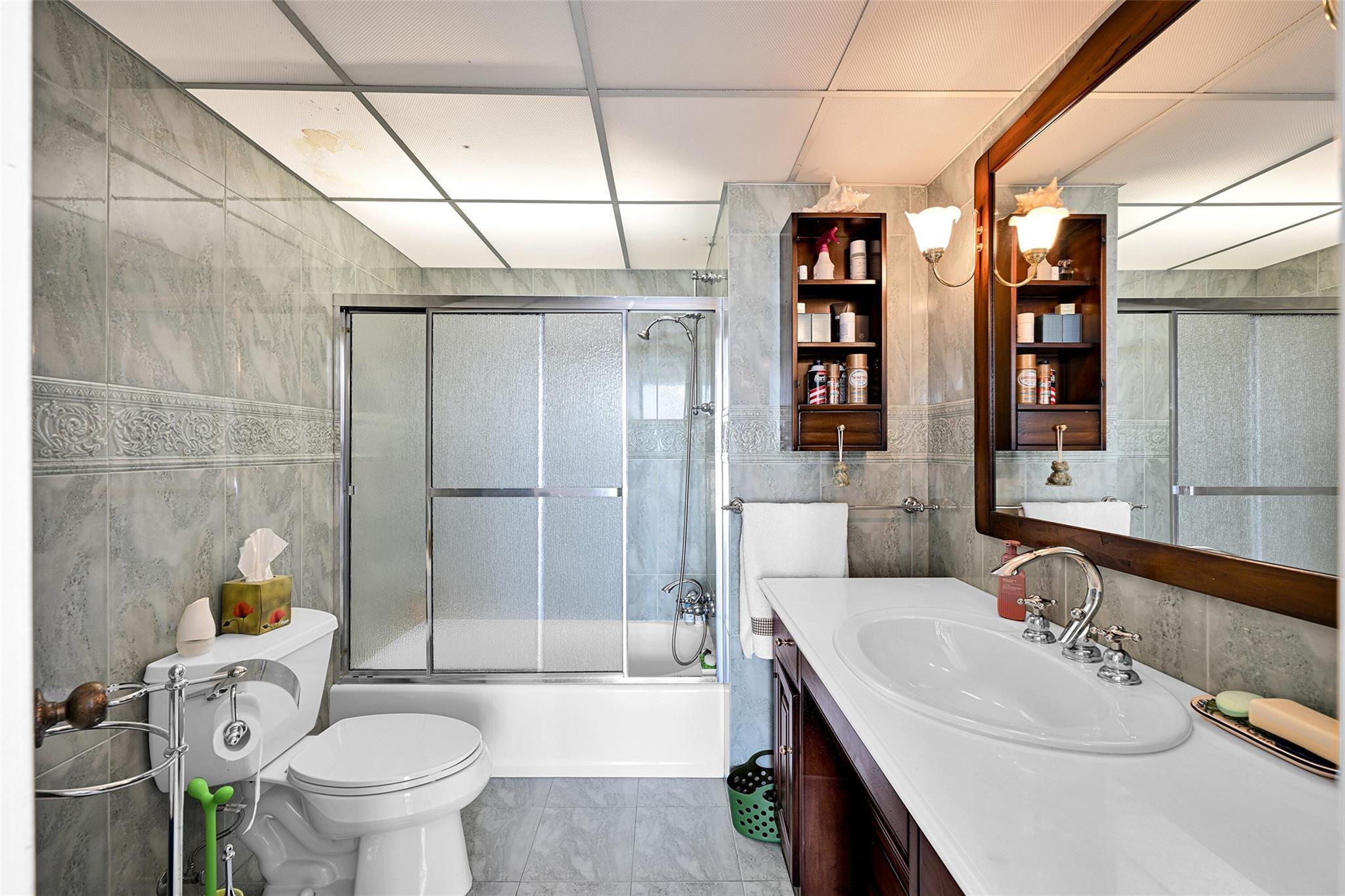 Vantage View - Residential