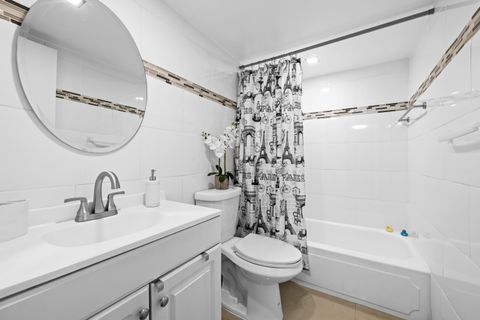 Tiny photo for 471 N Pine Island Road #302d, Plantation, FL 33324 (MLS # B26015966)