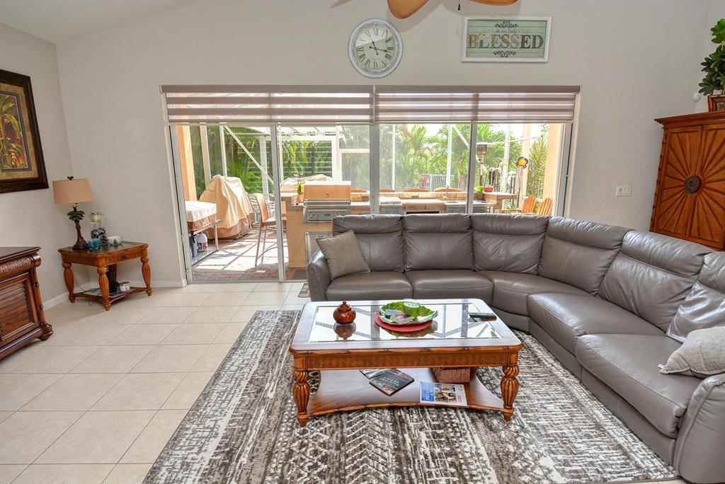 MARTINS CROSSING - Residential