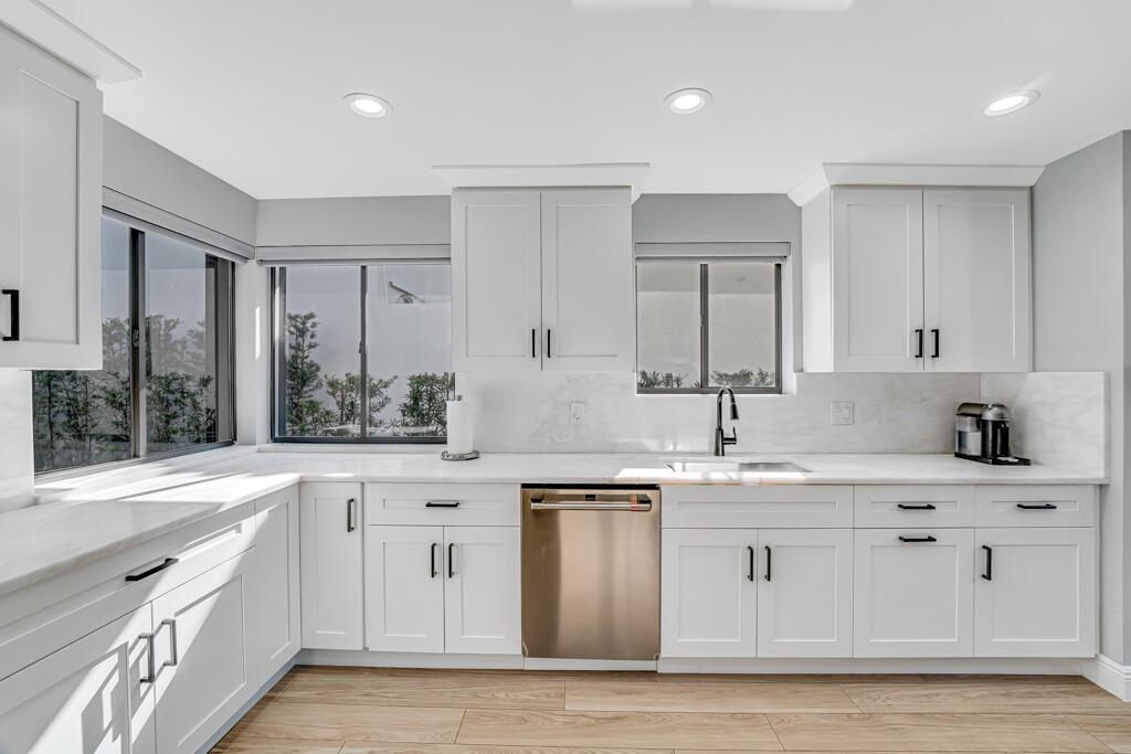 VILLA FLORA AT BOCA POINT - Residential