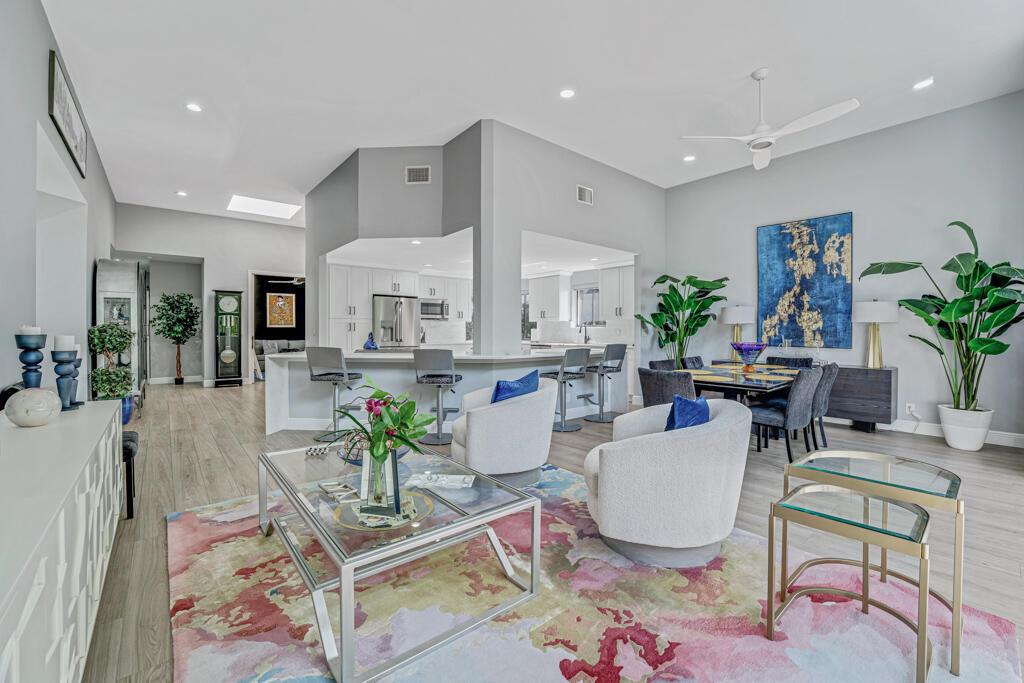 VILLA FLORA AT BOCA POINT - Residential