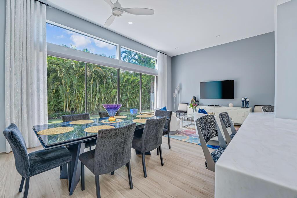 VILLA FLORA AT BOCA POINT - Residential