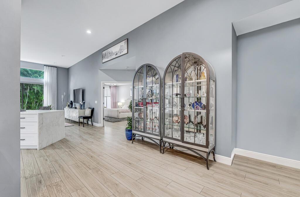 VILLA FLORA AT BOCA POINT - Residential