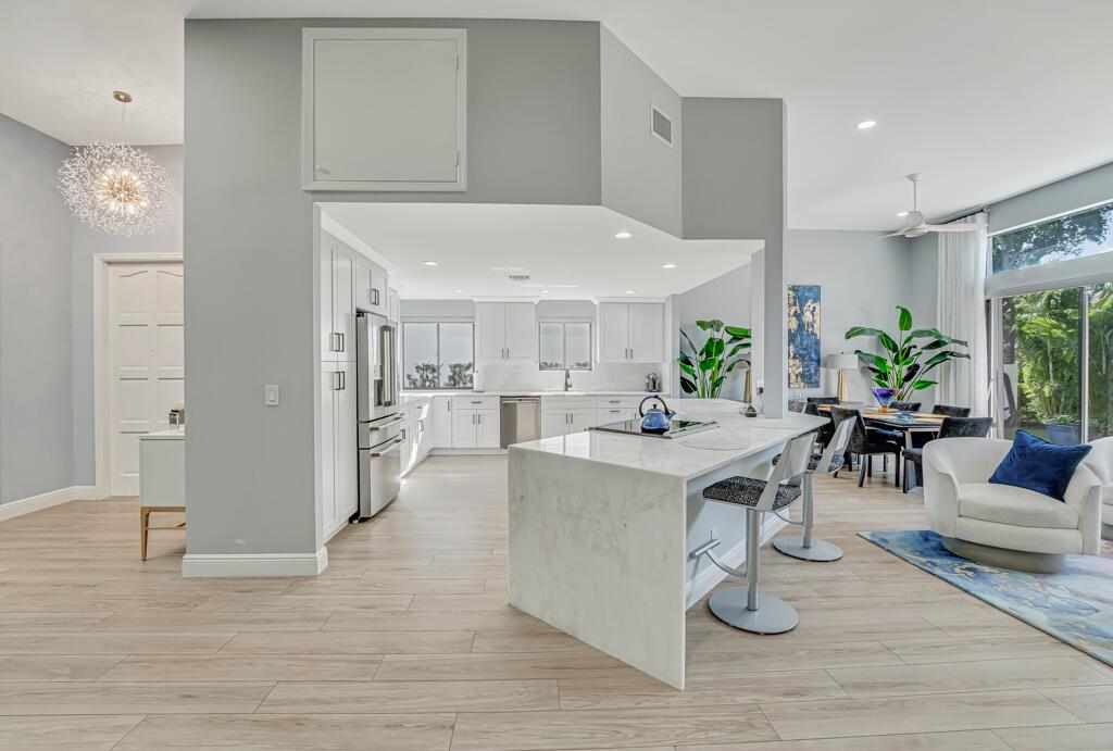 VILLA FLORA AT BOCA POINT - Residential