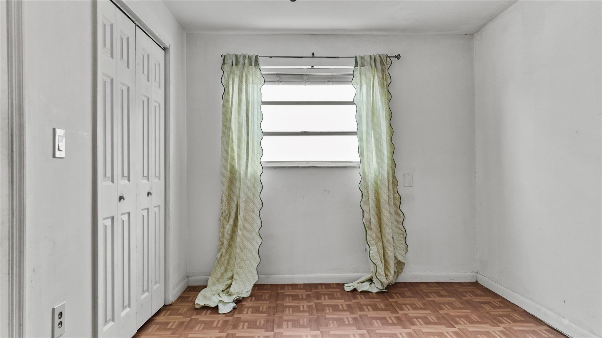 GRAPELAND HGTS 2ND SEC - Residential