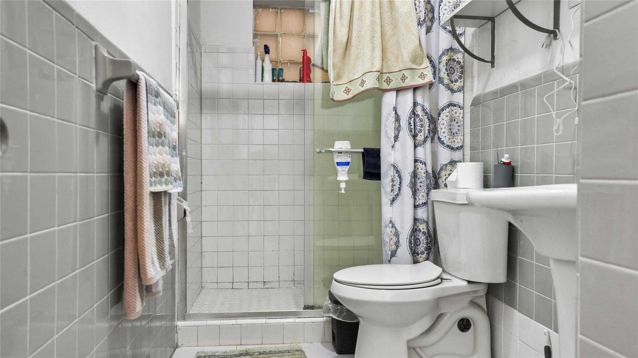 GRAPELAND HGTS 2ND SEC - Residential