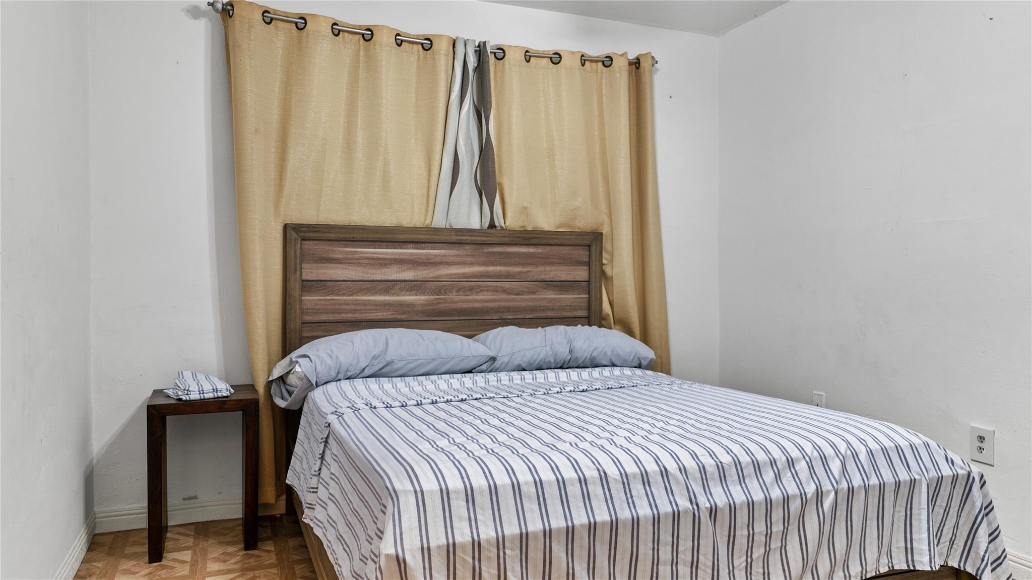 GRAPELAND HGTS 2ND SEC - Residential