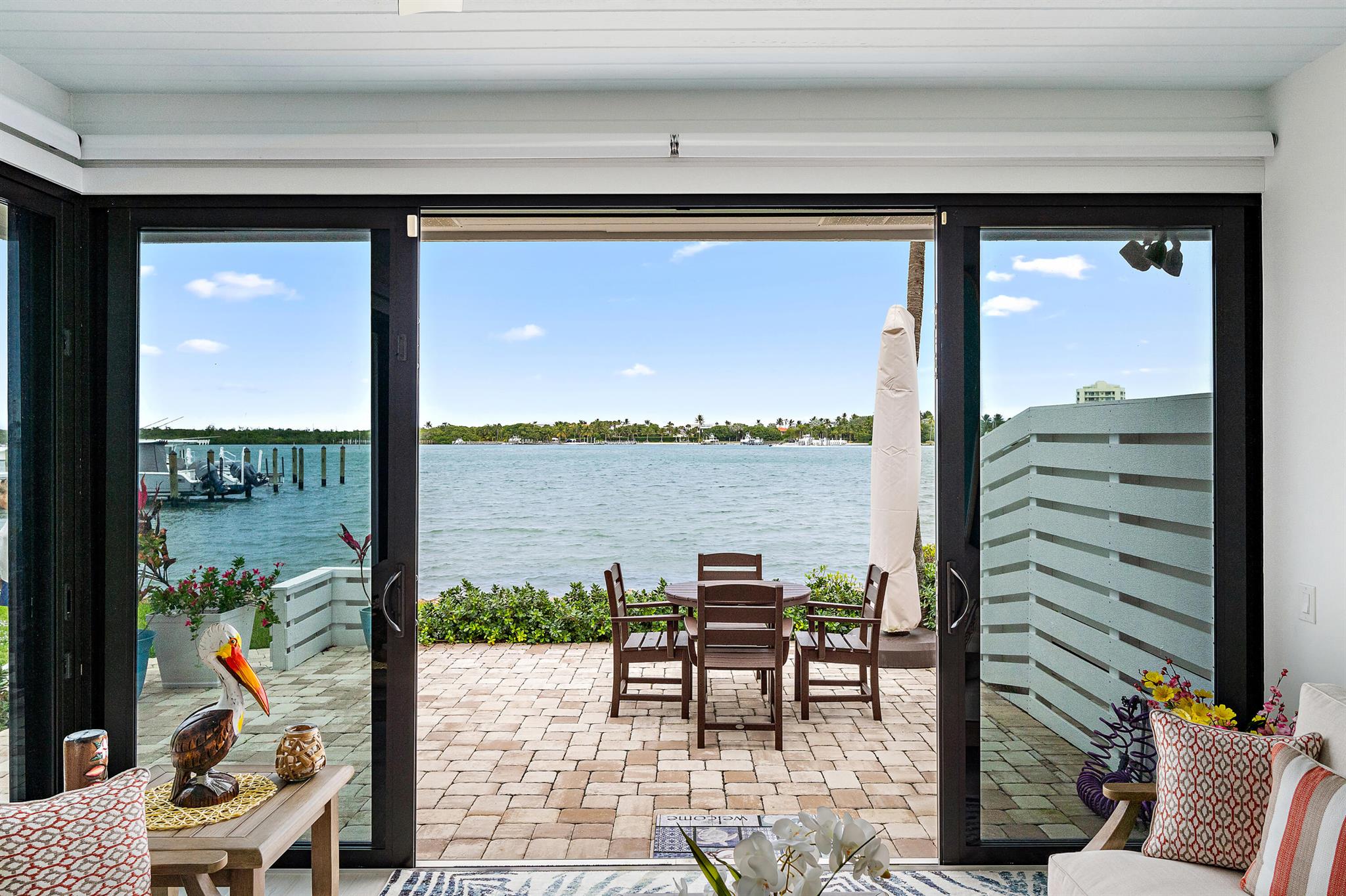 SCRIMSHAW ON THE BAY - Residential