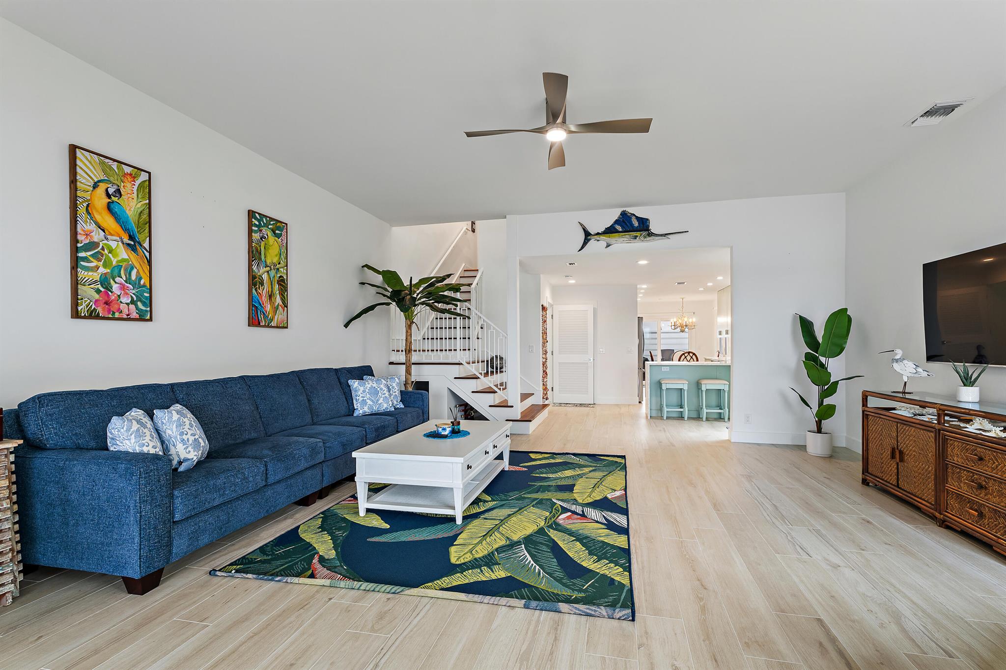 SCRIMSHAW ON THE BAY - Residential