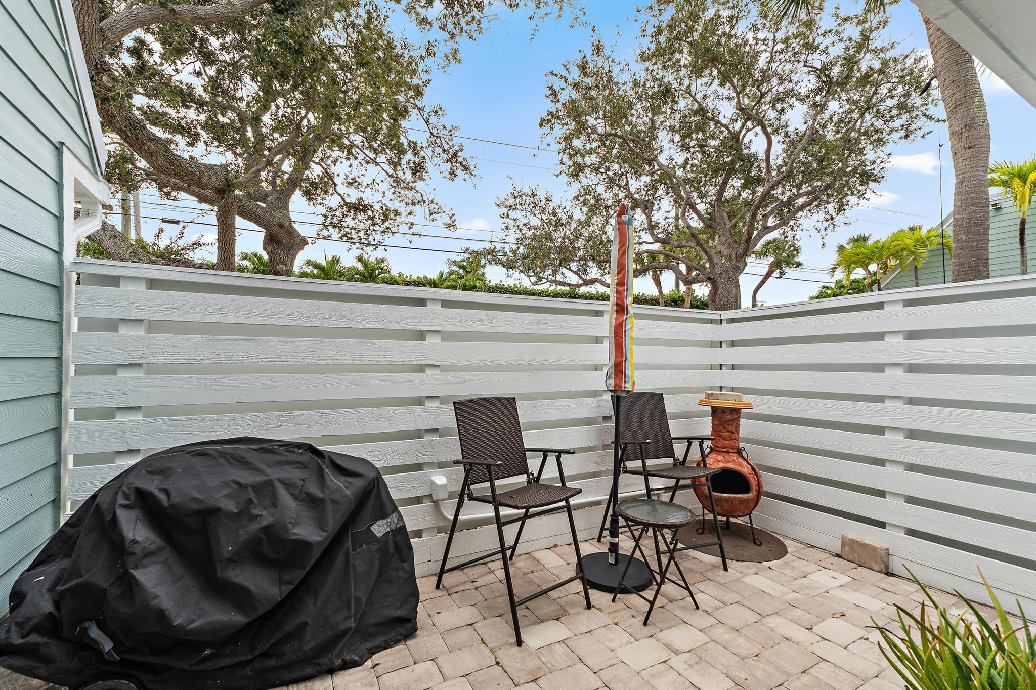 SCRIMSHAW ON THE BAY - Residential